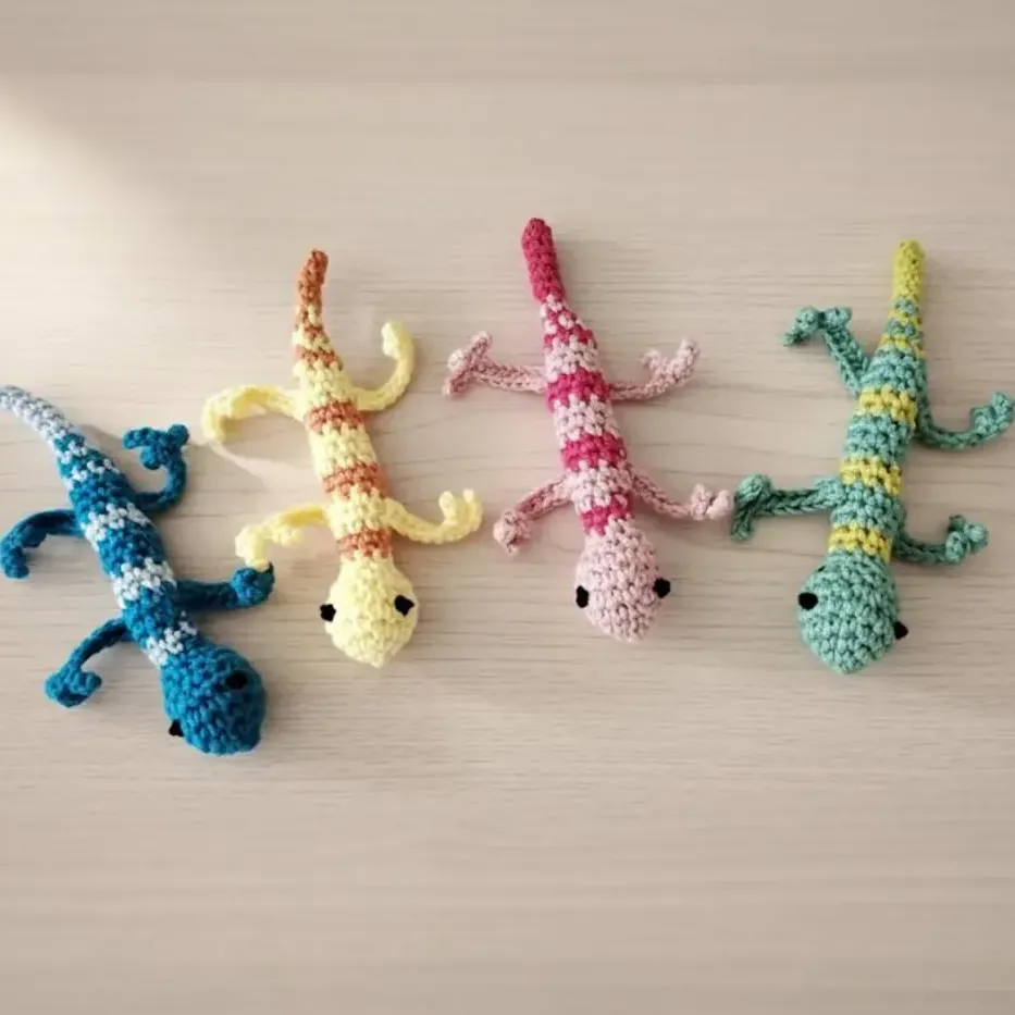 Funny Lizard - Crochet Lizard Cat Toy - With or Without Catnip - Colorful and Lightweight Handmade Toy