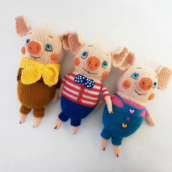 Three Little Piglets Knitting Pattern
