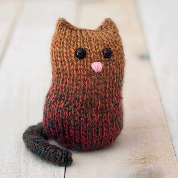 Easy Plush Cat Knitting Pattern