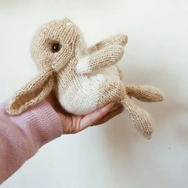Easter Bunny Knitting Pattern