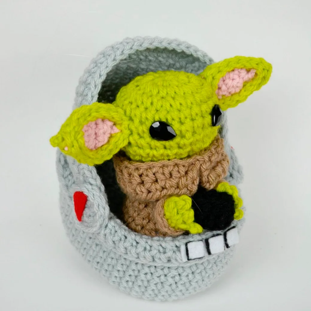 Baby Yoda + Space Pod