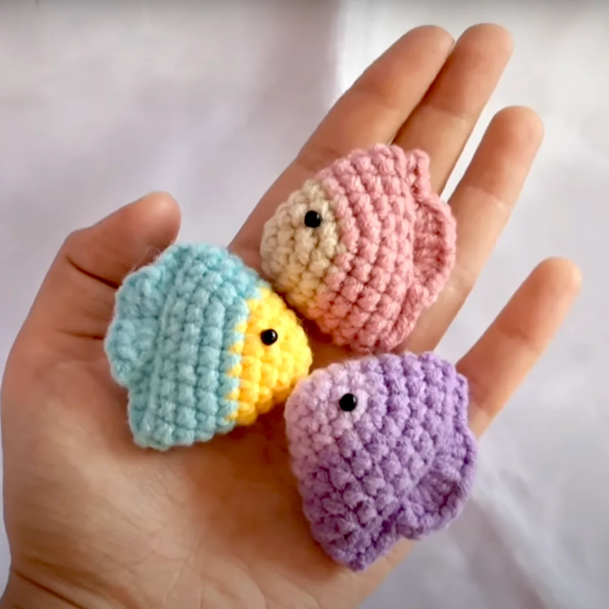 Simple No-Sew Fish Crochet Keychain